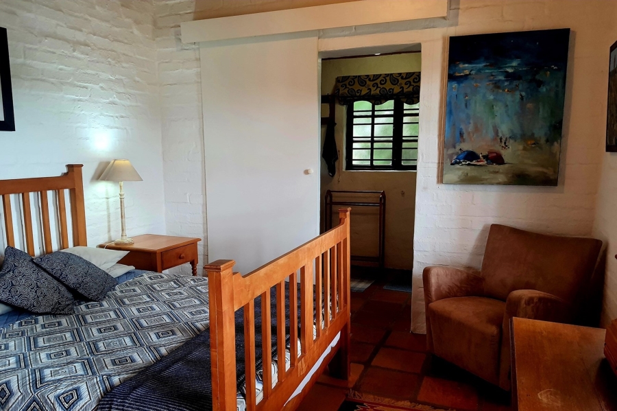 4 Bedroom Property for Sale in Boggomsbaai Western Cape